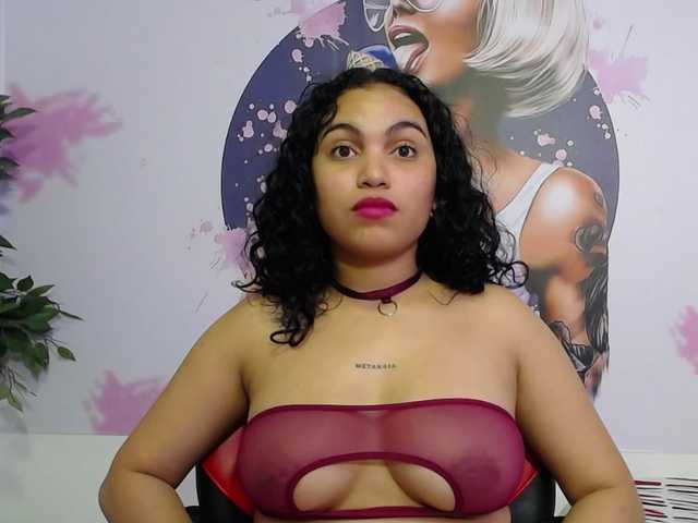 valeria-martinez19 live cam on BongaCams