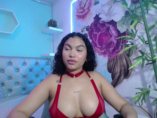 valeria-martinez19 live cam on BongaCams