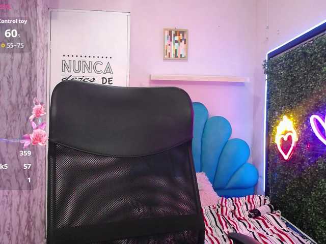 valeria-martinez19 live webcam show