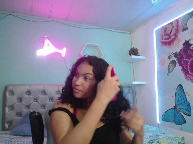 valeria-martinez19 live cam on BongaCams