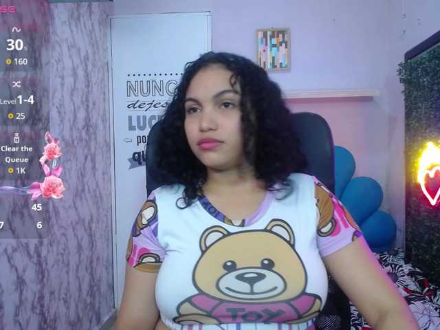 valeria-martinez19 live cam on BongaCams