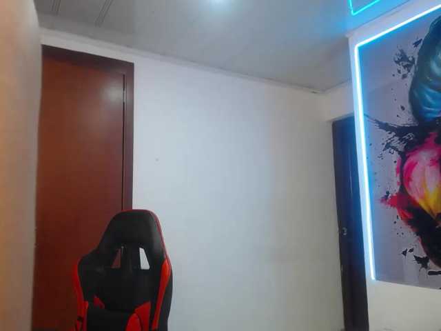 valeria-martinez19, en vivo ahora en BongaCams