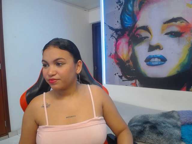 valeria-martinez19 live cam on BongaCams