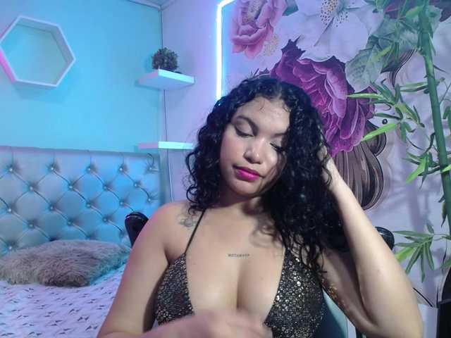 valeria-martinez19 live cam on BongaCams