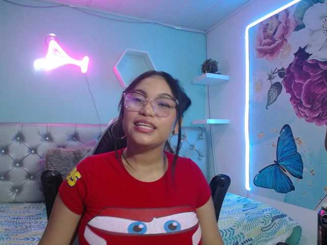 valeria-martinez19 live cam on BongaCams