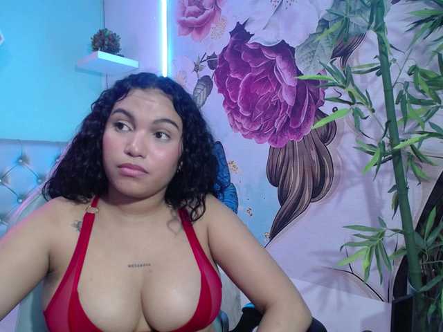 valeria-martinez19 live cam on BongaCams