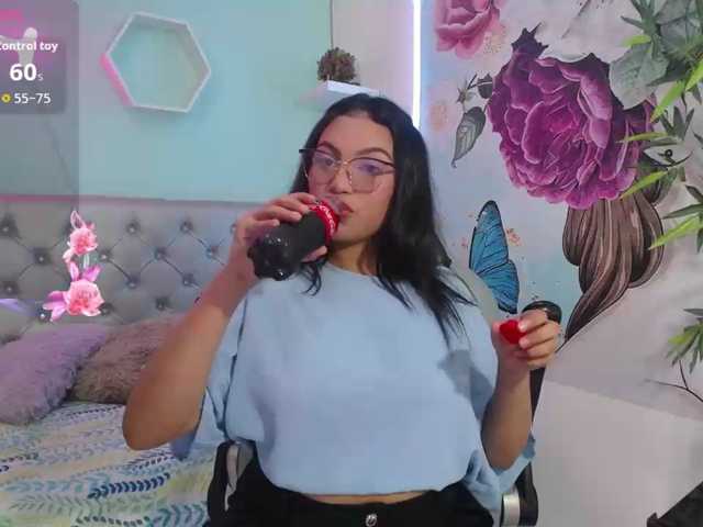 valeria-martinez19 live cam on BongaCams