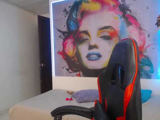 valeria-martinez19 live cam on BongaCams