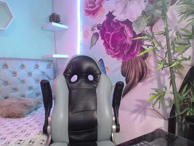 valeria-martinez19 live cam on BongaCams