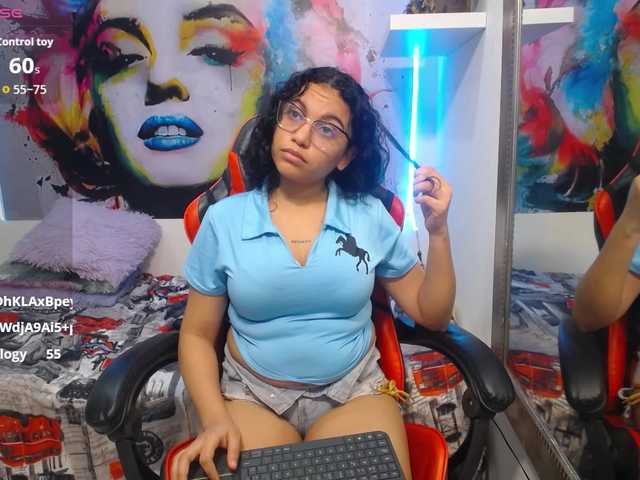 valeria-martinez19 live cam on BongaCams