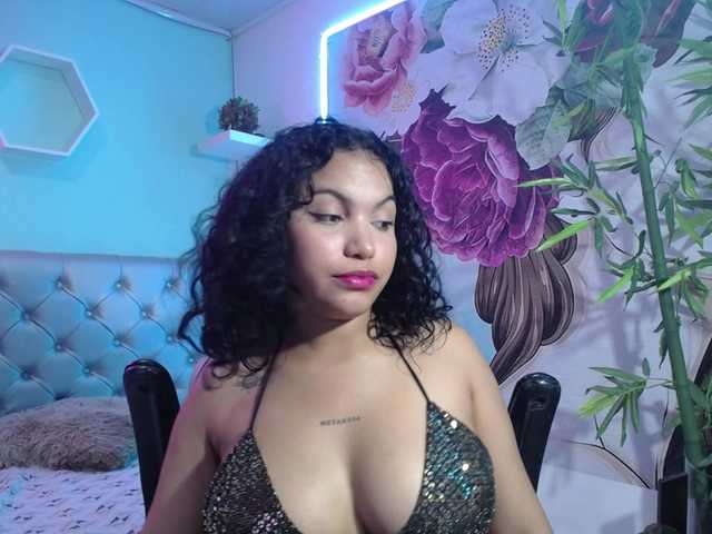 valeria-martinez19 live cam on BongaCams