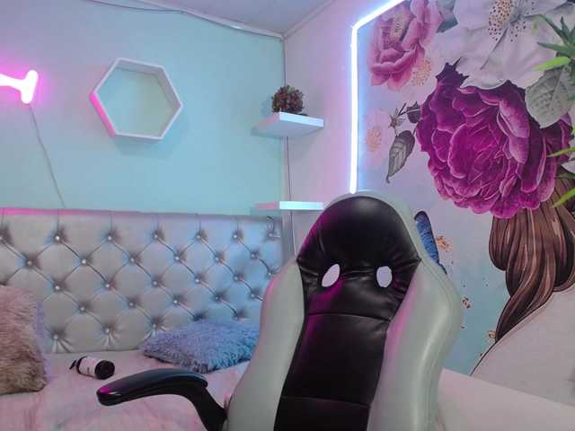 valeria-martinez19 live cam preview