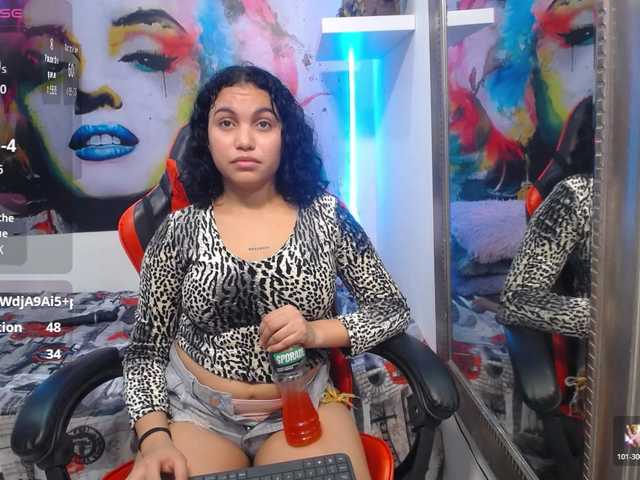 valeria-martinez19 live cam on BongaCams