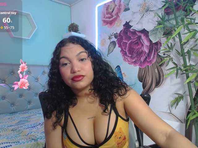 valeria-martinez19 live cam on BongaCams