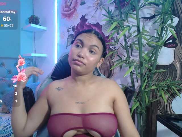 valeria-martinez19 live cam on BongaCams