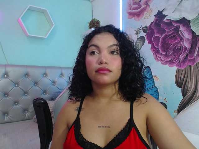 valeria-martinez19 live cam on BongaCams