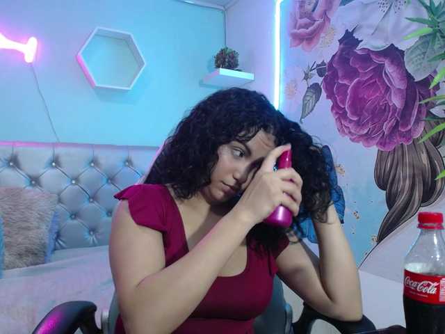 valeria-martinez19 live cam preview