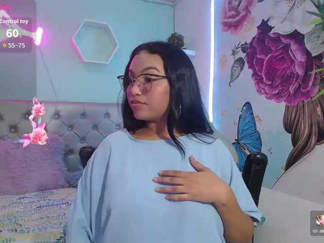 valeria-martinez19 live cam on BongaCams