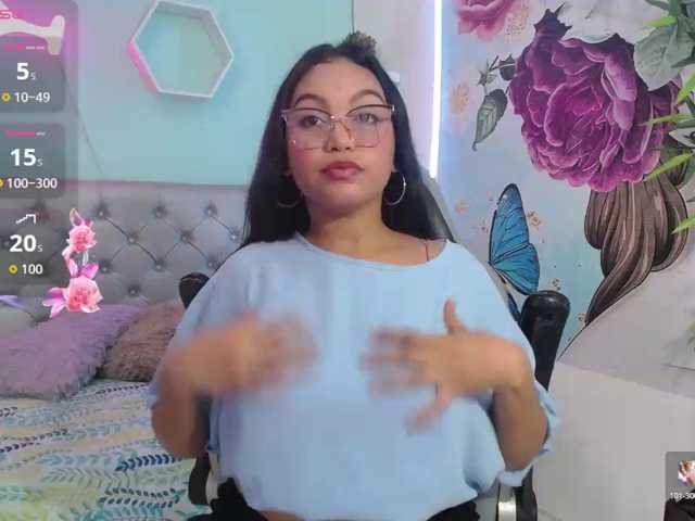 valeria-martinez19 live cam on BongaCams