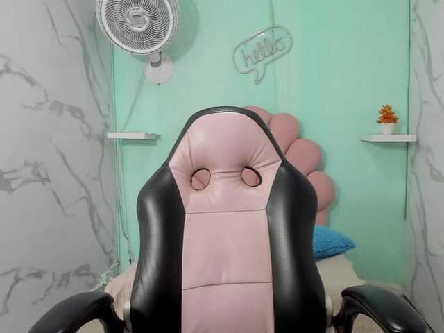valeria-martinez19 live cam on BongaCams