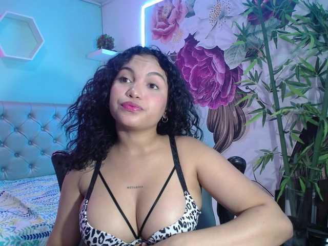 valeria-martinez19 live cam on BongaCams