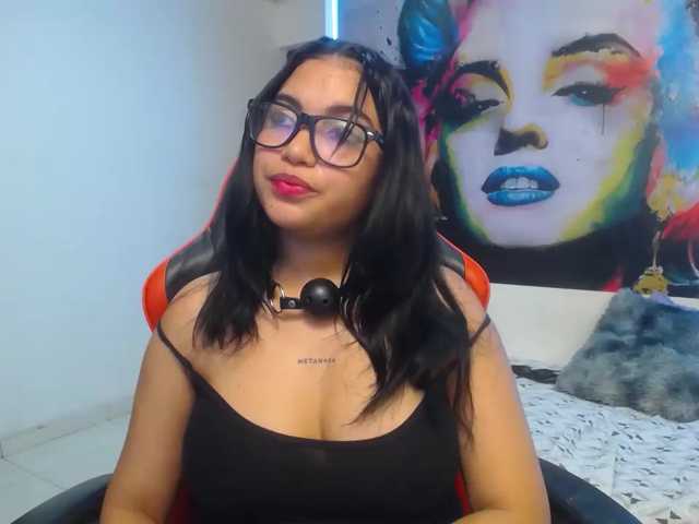 valeria-martinez19 live cam on BongaCams