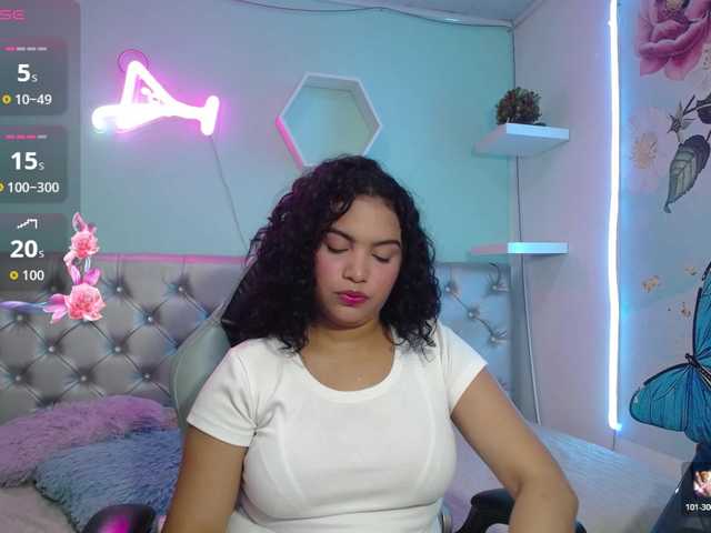 valeria-martinez19 live cam on BongaCams
