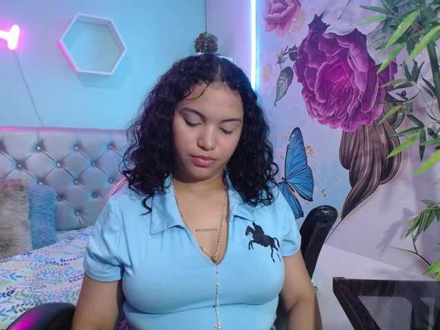 valeria-martinez19 live cam on BongaCams