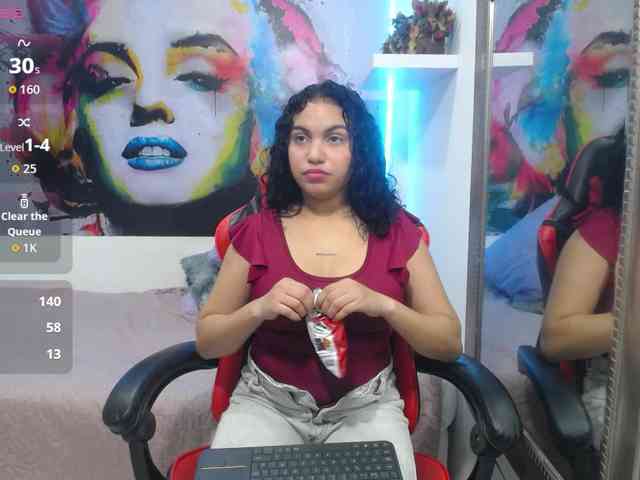 Model: valeria-martinez19