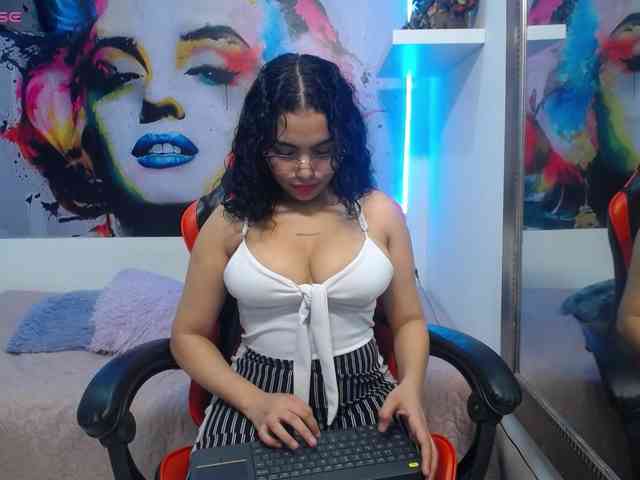 valeria-martinez19 valeria-martinez19