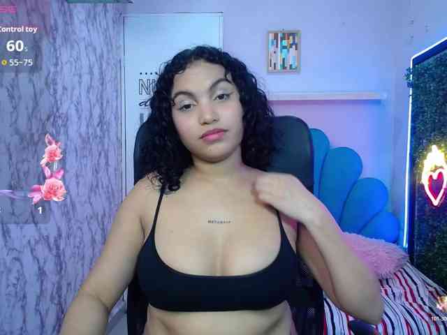 valeria-martinez... Live Webcam on BongaCams