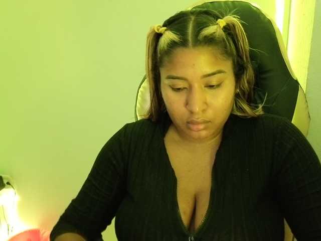 cardi-09 live webcam show