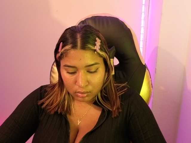cardi-09 live webcam show