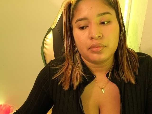 cardi-09 live webcam show