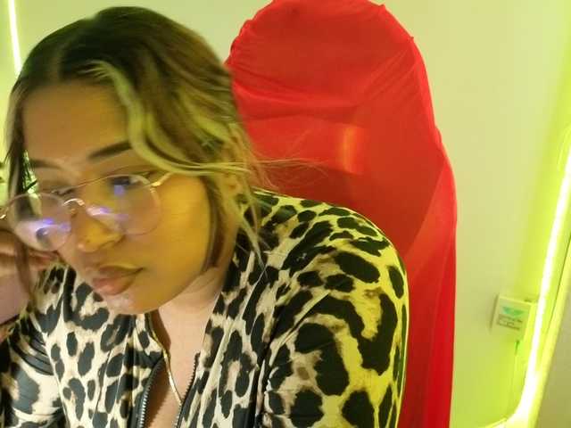 cardi-09 live cam on BongaCams