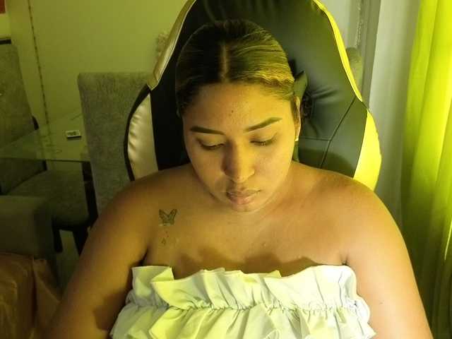 cardi-09 live cam on BongaCams