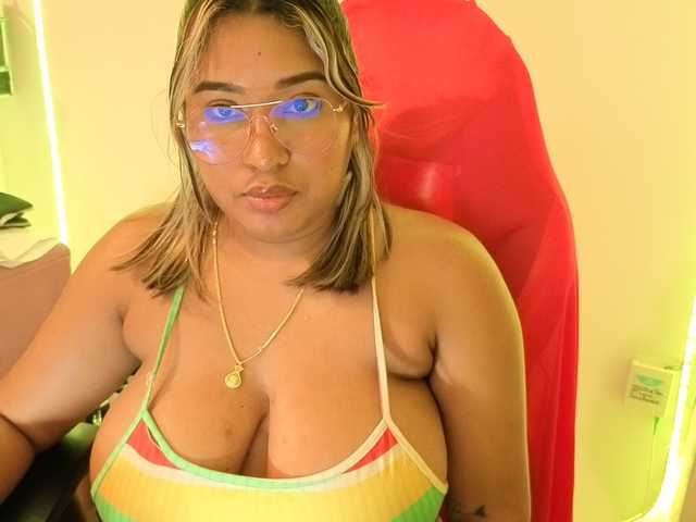 cardi-09 live cam on BongaCams