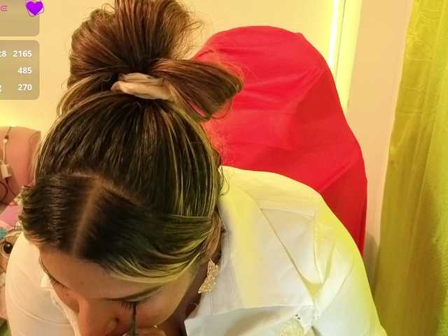 cardi-09 live cam on BongaCams
