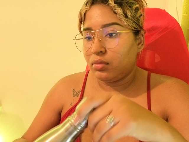 cardi-09 live cam on BongaCams