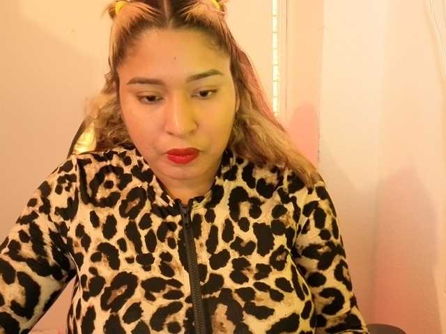 cardi-09 live webcam show