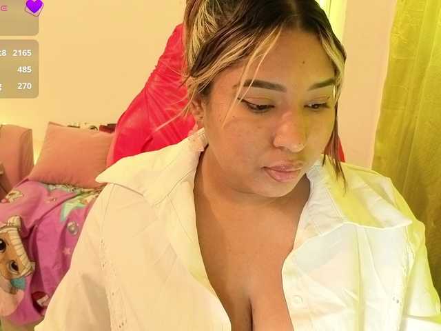 cardi-09 live cam on BongaCams
