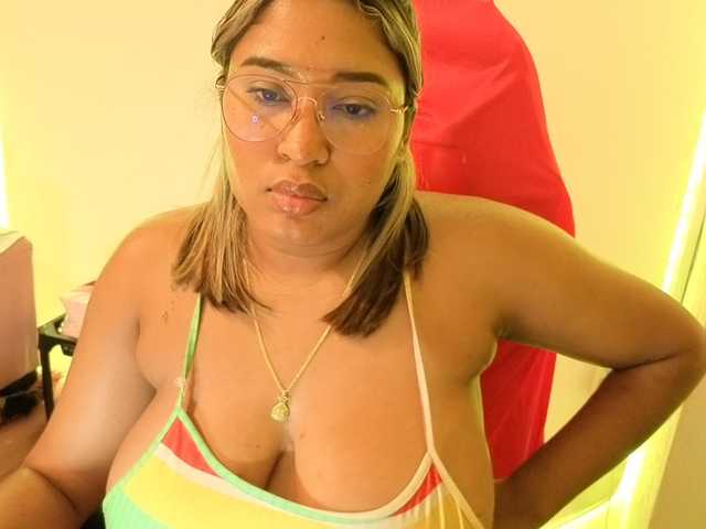 cardi-09 live cam on BongaCams