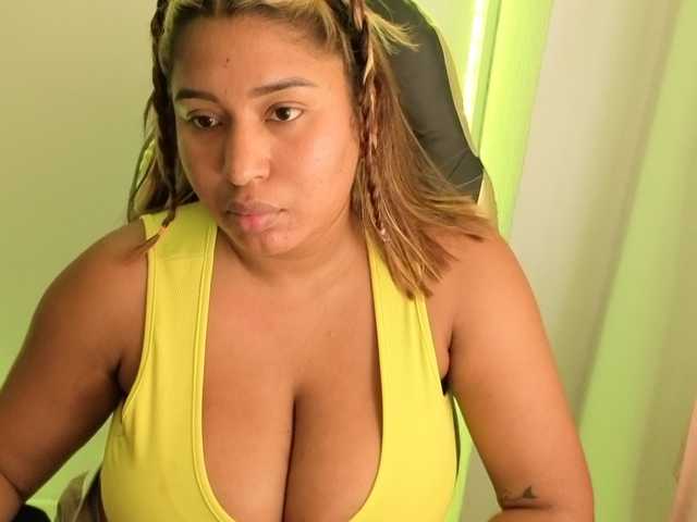 cardi-09 live cam on BongaCams