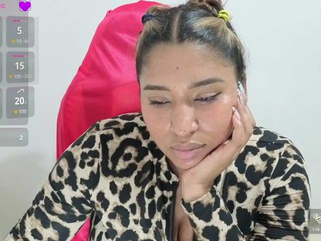 cardi-09 live cam on BongaCams