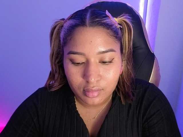 cardi-09 live cam on BongaCams