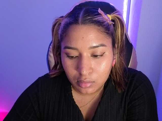 cardi-09 Live-Cam auf BongaCams