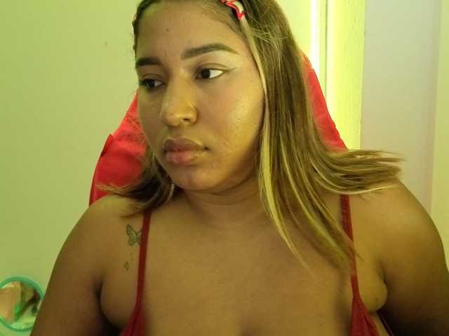 cardi-09 live cam on BongaCams