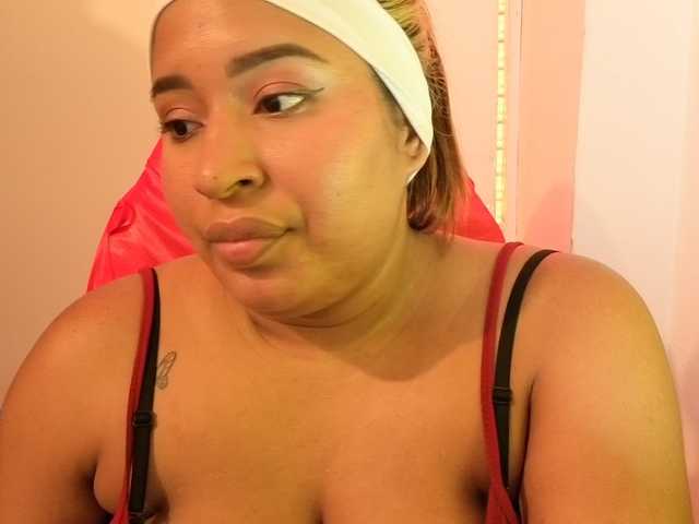 cardi-09 live cam on BongaCams
