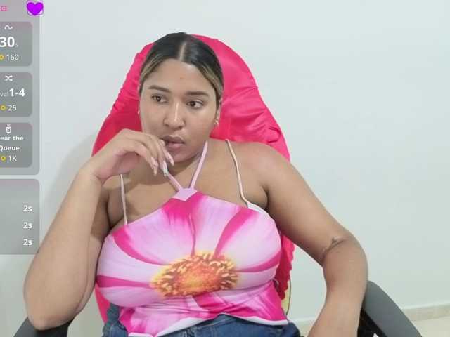 le modèle cardi-09 est en webcam porno dans un show sur le site bongacams, il possède les tags suivants: Latino/Hispanic,Blonde,Trimmed