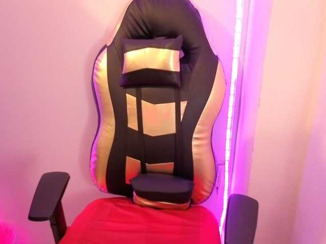 cardi-09 live cam on BongaCams